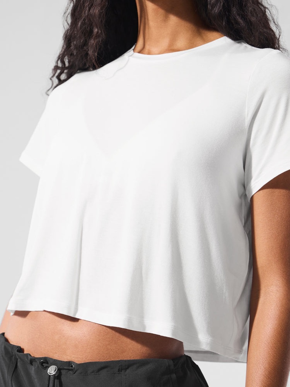 ALO - Cropped All Day Short Sleeve Modal White Tee - Large